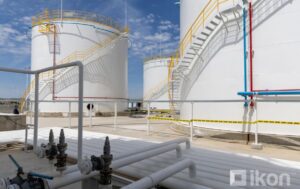 ФОТО: Хөнгөлөлттэй зээлийн санхүүжилтээр баригдаж буй газрын тосны бүтээгдэхүүний агуулахууд